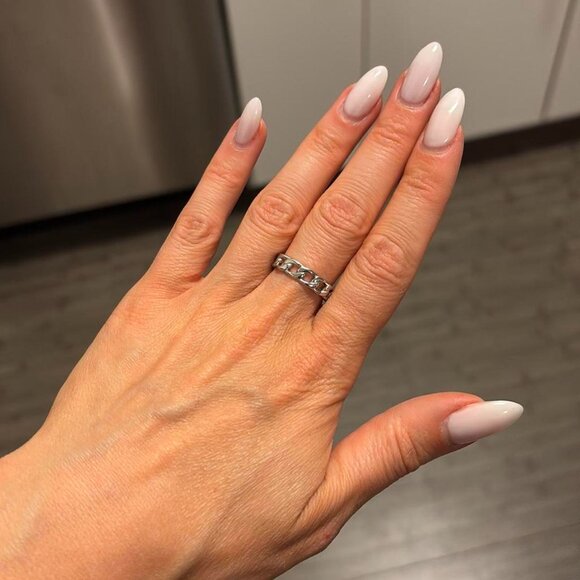 The Cadence thin dainty braided chain link ring stainless steel tarnish free sz - Picture 3 of 3